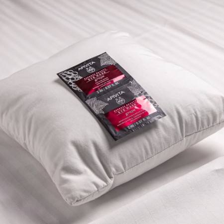 APIVITA MASCARILLA EXPRESS PARA CONTORNO DE OJOS ANTIARRUGAS CON UVA 2 X 2ML