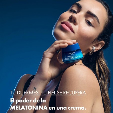 Acción nocturna de la crema Vichy formulada con melatonina para revitalizar la piel