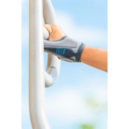 PRIM MUÑEQUERA DE ABDUCCION DE PULGAR AIRMED REF AM202G OLOR GRIS TALLA L