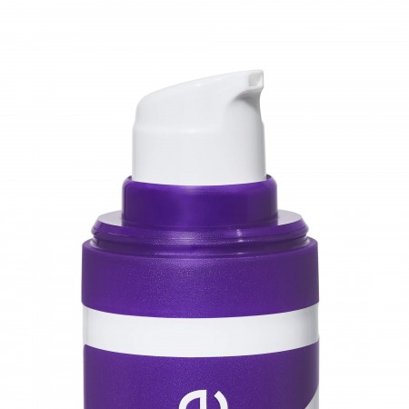Detalle del aplicador de precisión del serum renovador con retinol de CeraVe
